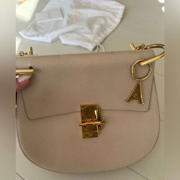 Chloe Beige Crossbody Bag with Gold Chain - Picture 7 of 8